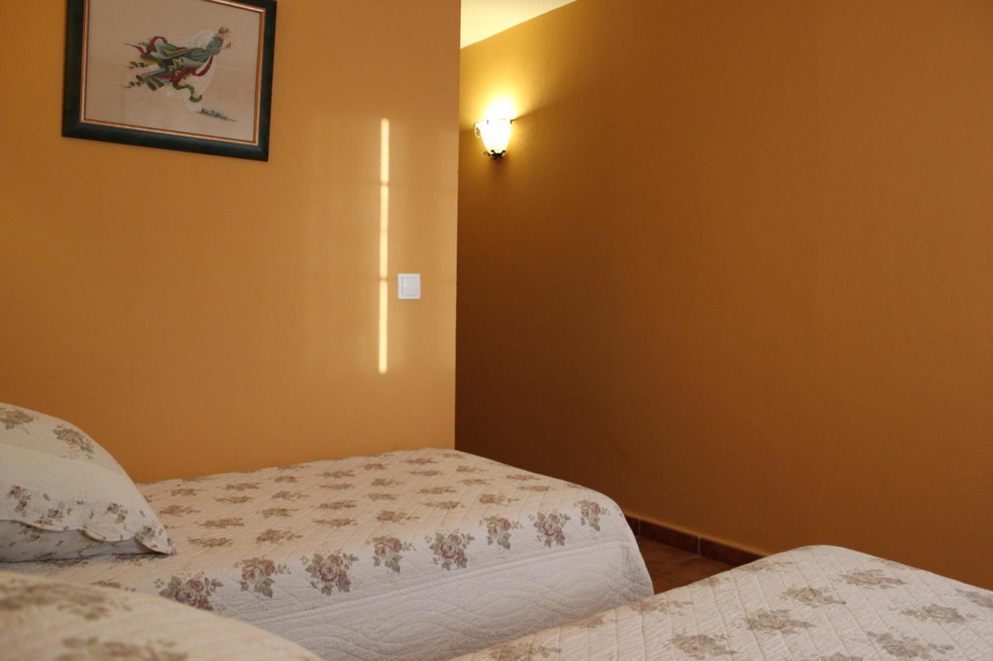 Hotel Rural Valle Del Tuejar Taranilla Habitación foto